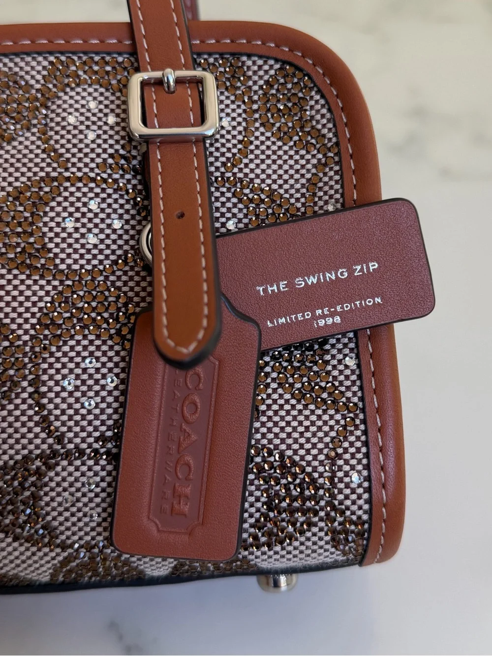 NWOT Coach Swing Zip Bag 20 In Crystal Signature Jacquard CBH53 Burnished Amber
